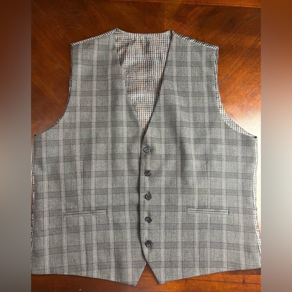 Vercini Classic Gray Checkered Men's Vest size 60 - Picture 1 of 7